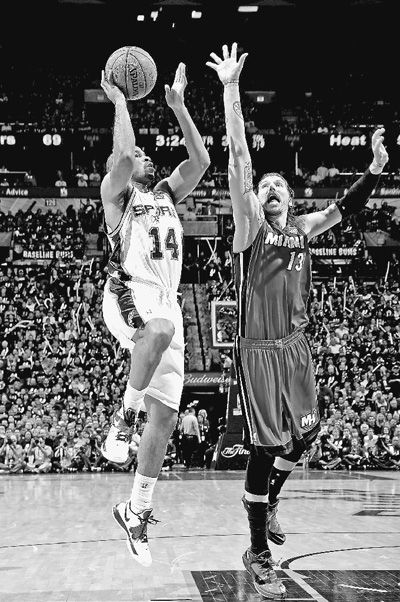  哈利伯顿三分雨国王浇灭热火，巴特勒孤军奋战无力回天